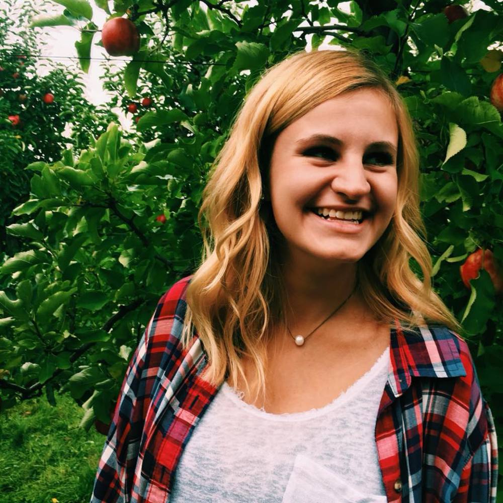 Meet your Posher, Amanda